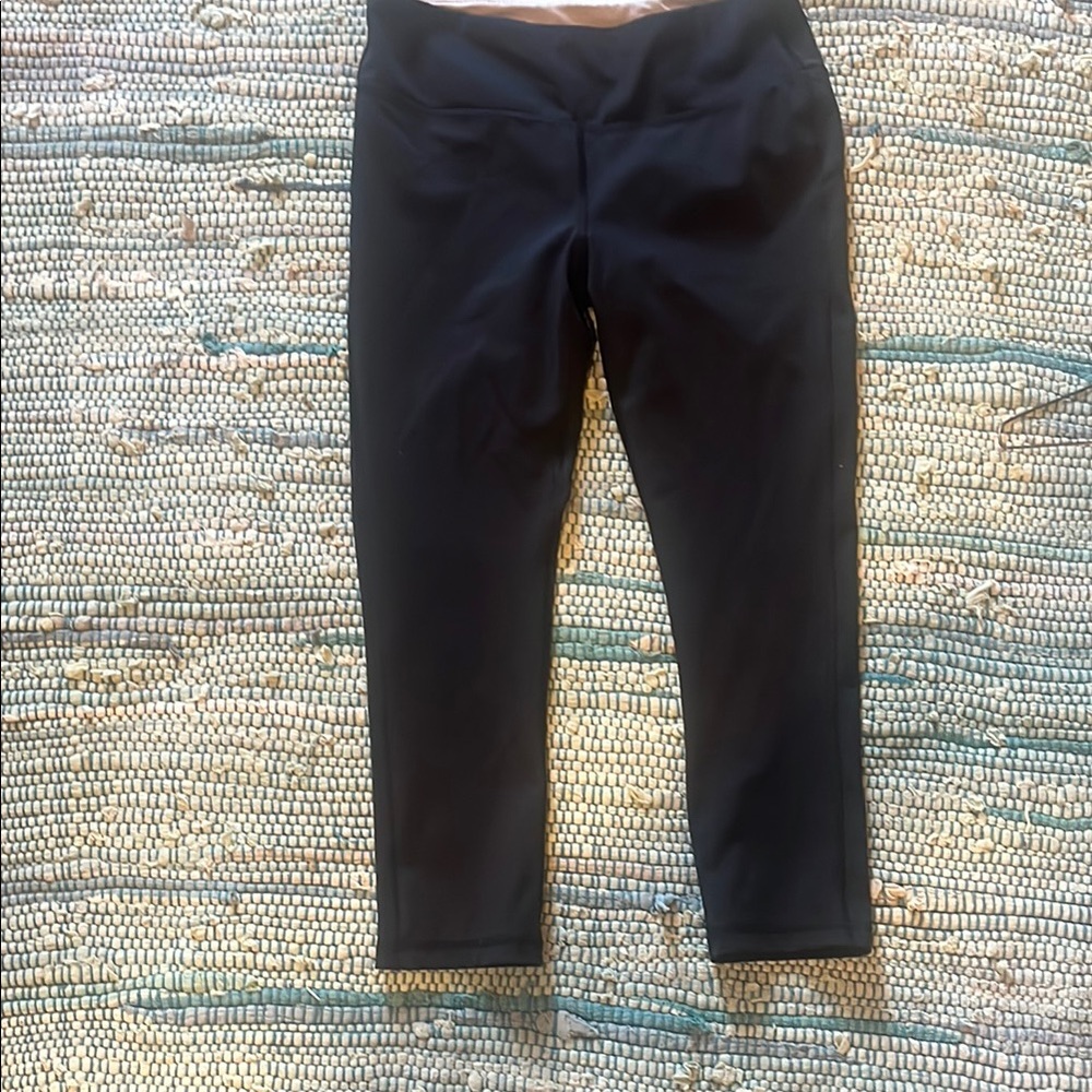 Marika Black Leggings Sleek Form-Fitting Design
